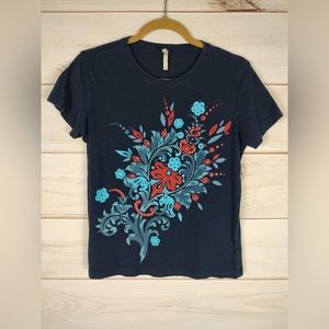 White Stag S T-Shirt Womans Blue Short Sleeve With Red And Aqua Design.